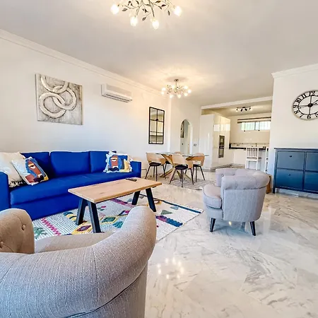 Apartment Mediterranean, Pool And Holidays